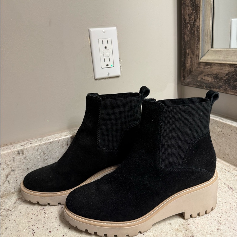 Dolce Vita Haddie Black Suede Platform Chelsea Ankle Boots